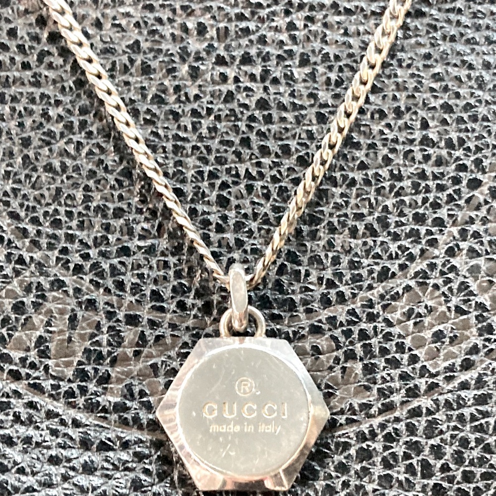 AUTHENTIC GUCCI Sterling silver necklace. Immaculate condition.